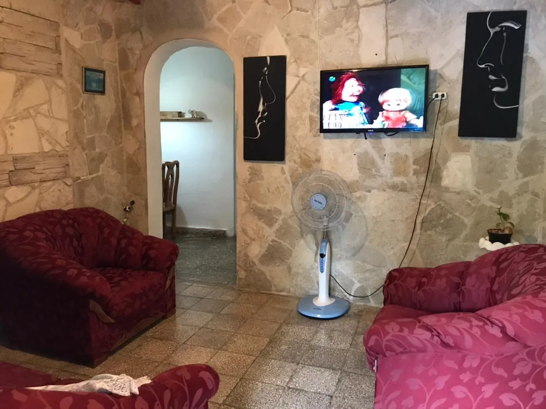 Casa Susana (Gato Verde), alojamiento familiar en Guanabo