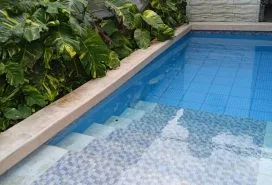 Casa de Ricardo y Yiri, alojamiento con piscina pequeña