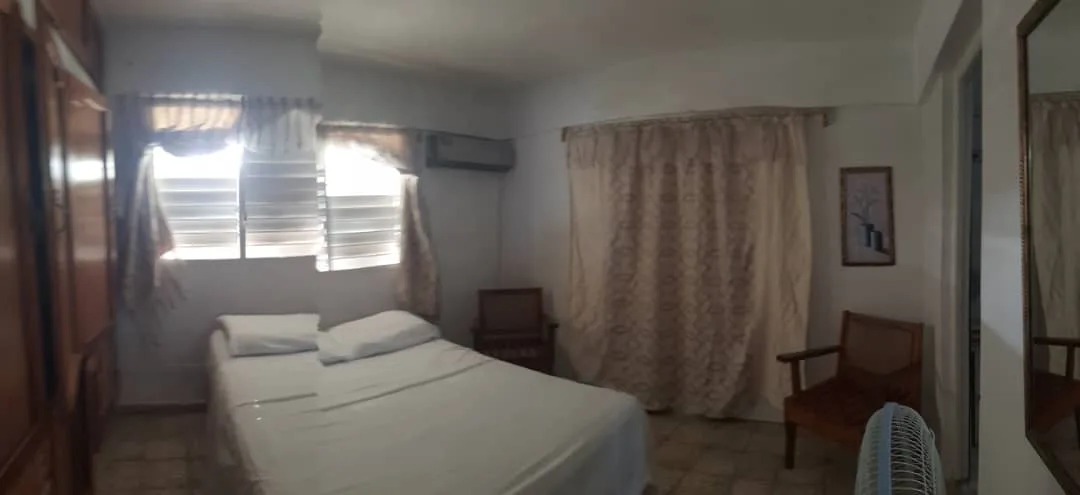 Casa El Mirador de Gbo, alojamiento familiar con piscina