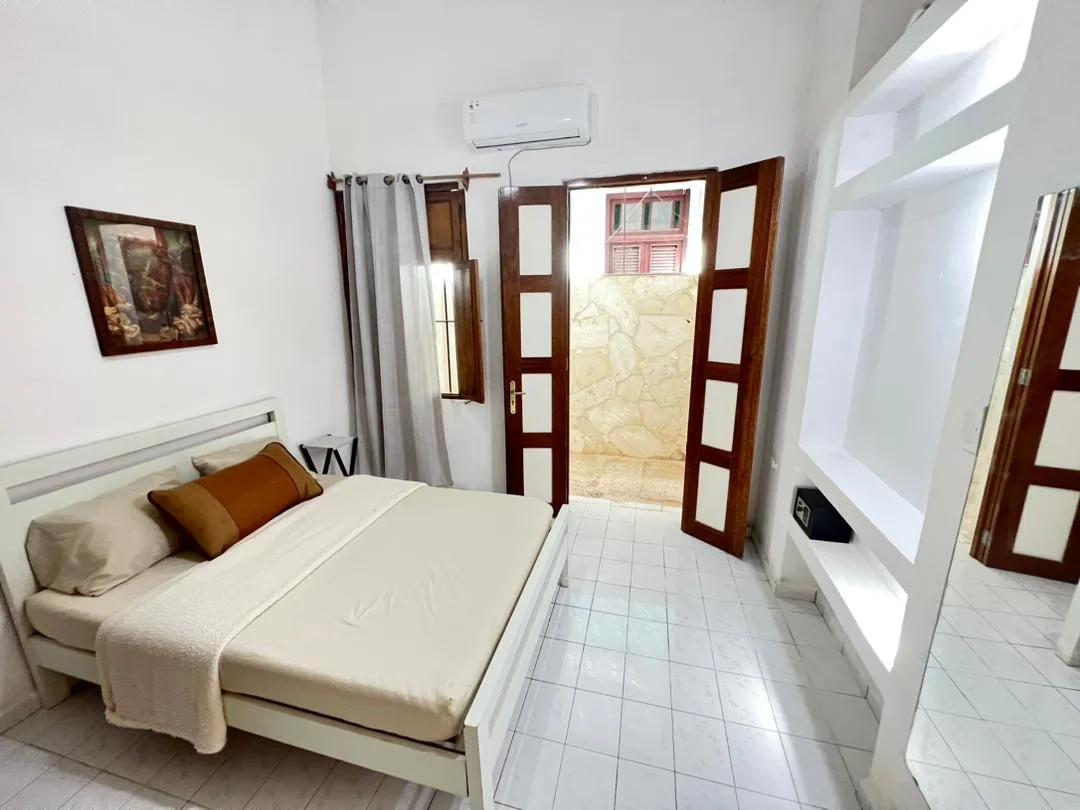 Casa Lily: Comodidad y Espacio en el Vedado