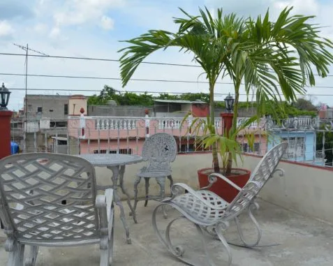 Hostal Yan y Mar independencia y Comodidad en Cienfuegos