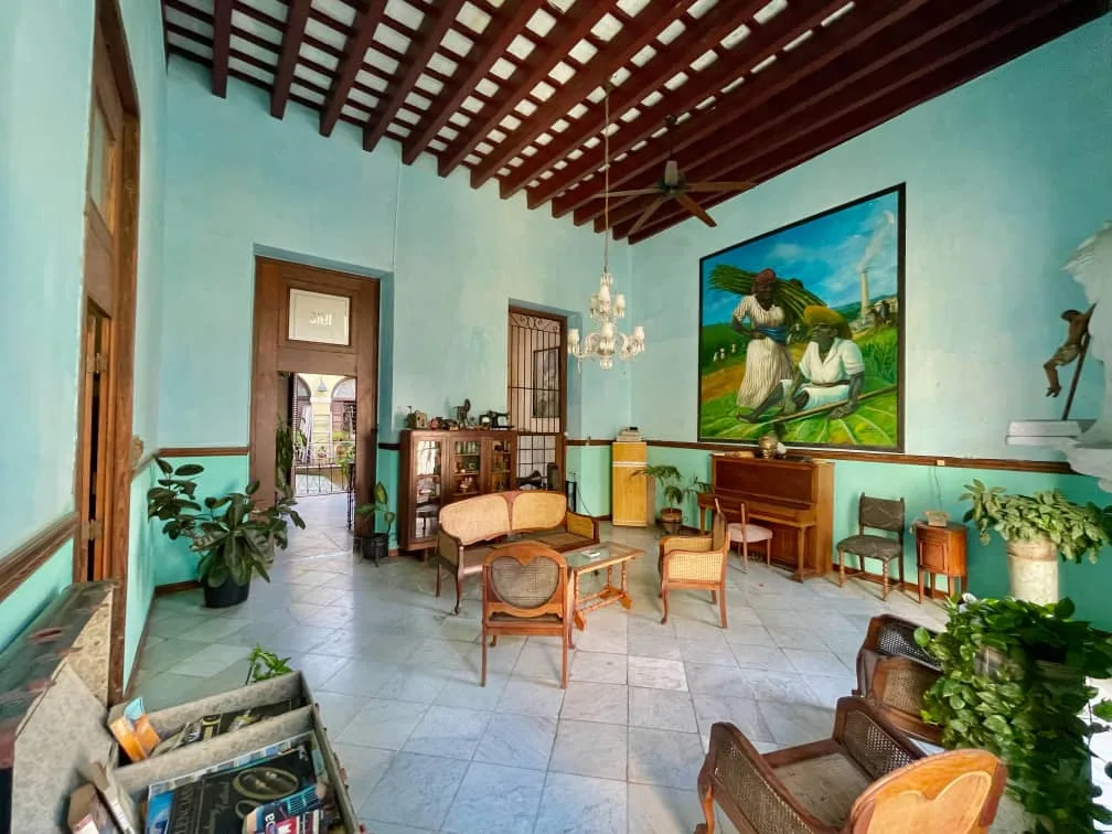 Casa Tali, hospedaje completo en Habana Vieja