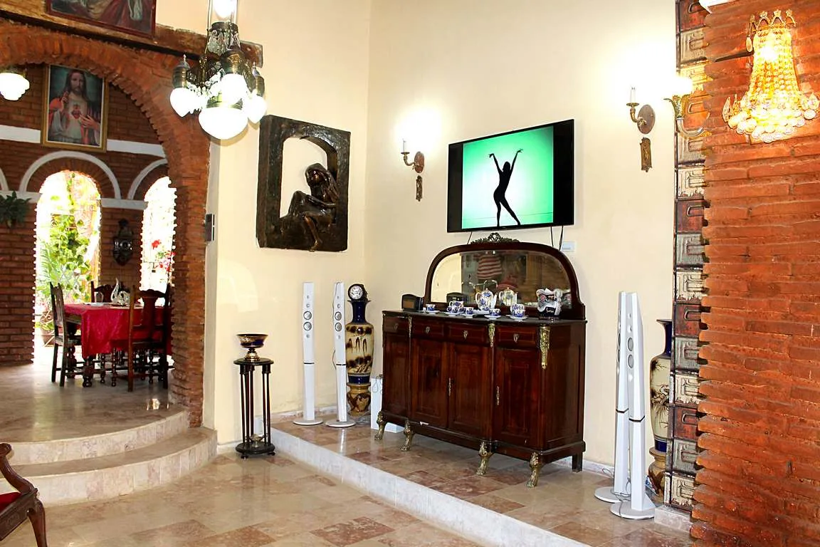 Hostal Fortaleza: vistas y confort en el corazón de Trinidad