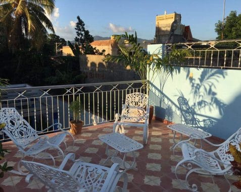 Hostal Yes y Mar: estilo europeo y comodidad en Trinidad
