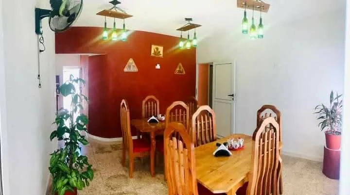 HOSTAL DON LUIS, a solo 1 minuto de la playa