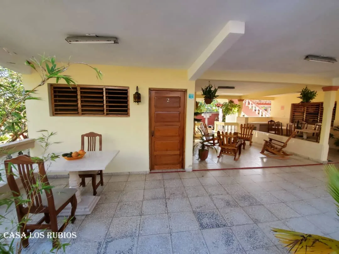 Casa Los Rubios alojamiento con terrazas y excursiones