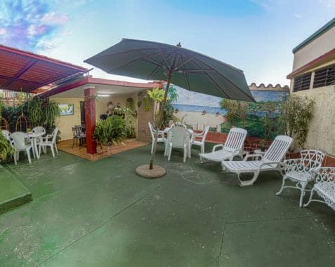 Casa Rompe Olas: Ideal para grupos y familias