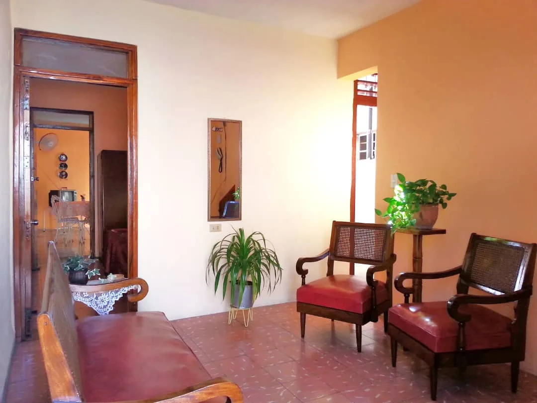 Disfrute de su estancia en Casa Patria, un hostal con 2 habitaciones