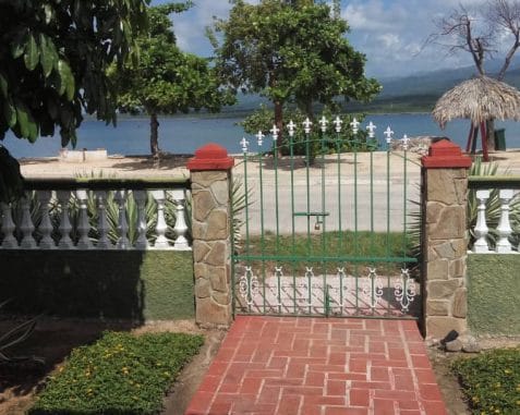 Hermoso hostal frente al mar en Playa La Boca, Trinidad