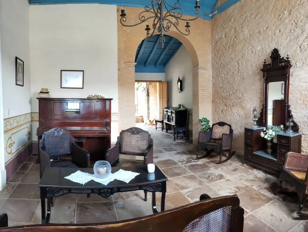 Brisas de la Alameda: Elegancia Colonial