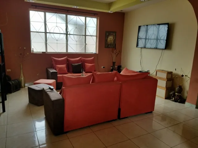 Casa Yudit: comodidad y piscina en Cojímar