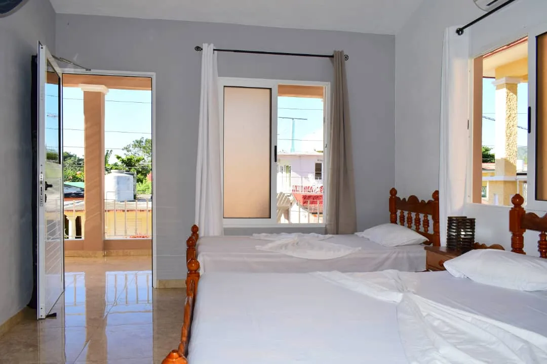 Villa Kirenia hostal con habitaciones climatizadas en Viñales