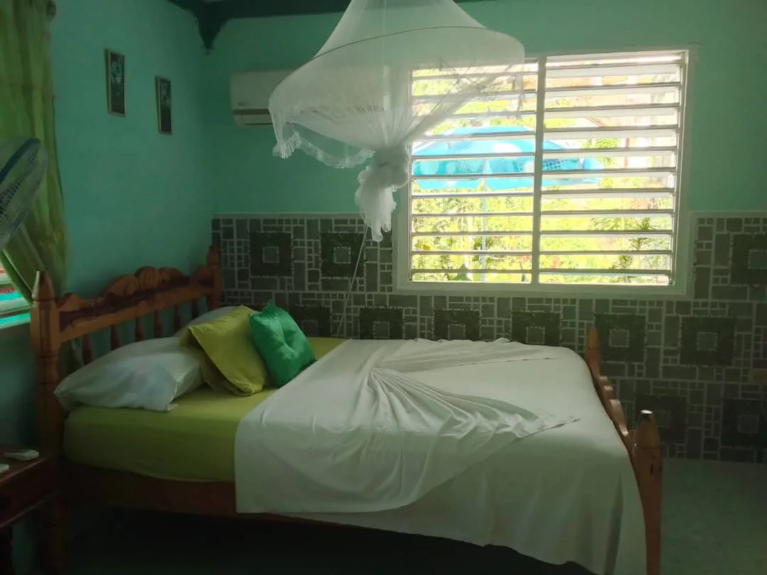 Casa Miriam, con 2 habitaciones y excursiones a los mejores destinos en Viñales