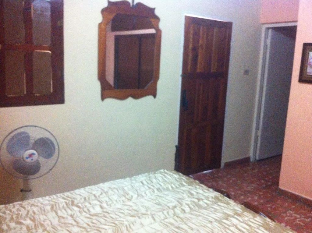 Casa Srta Maritza habitación independiente en Playa Herradura