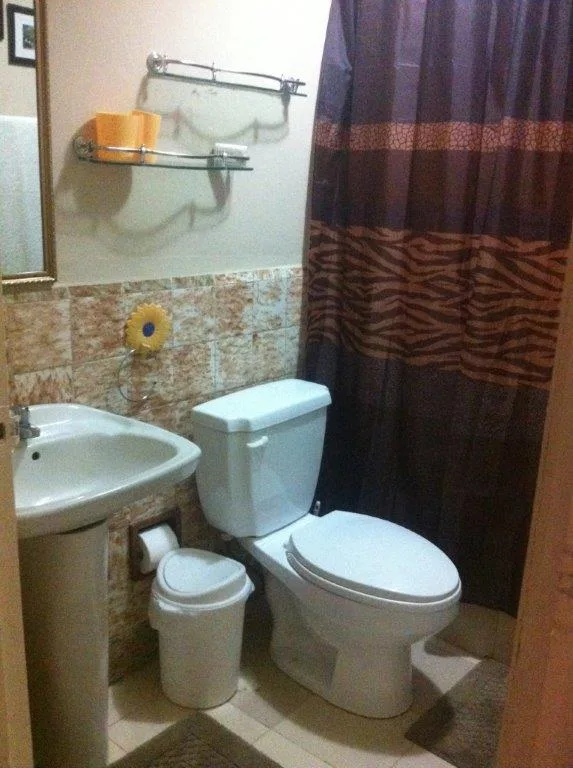 Casa Srta Maritza habitación independiente en Playa Herradura