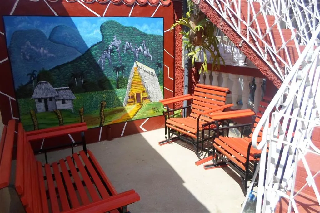 Casa Sosa y Delmis alojamiento con vistas y comida cubana