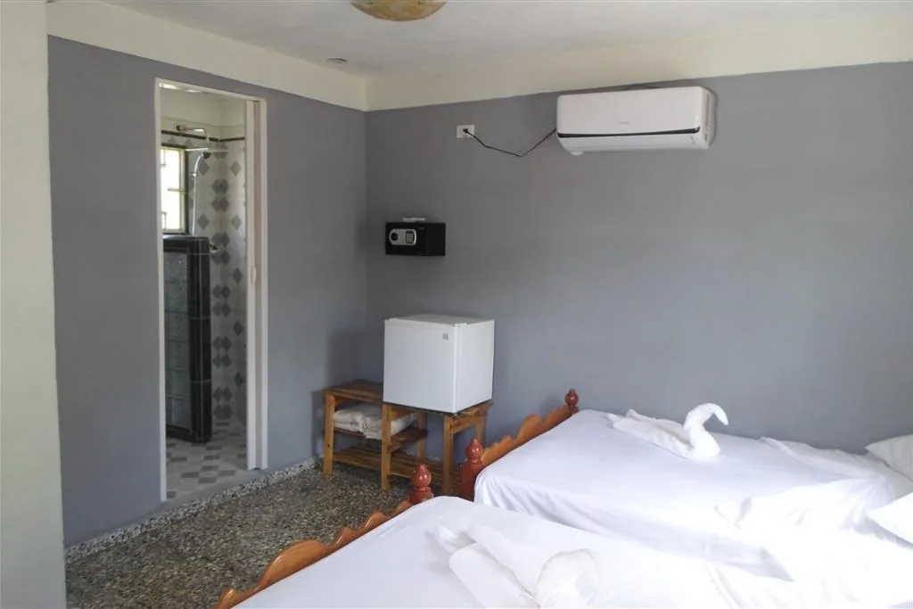 Casa Sosa y Delmis alojamiento con vistas y comida cubana