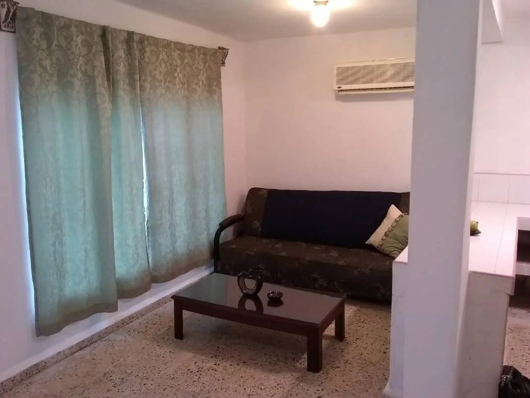 Casa de Anibal con 2 habitaciones climatizadas en Boyeros