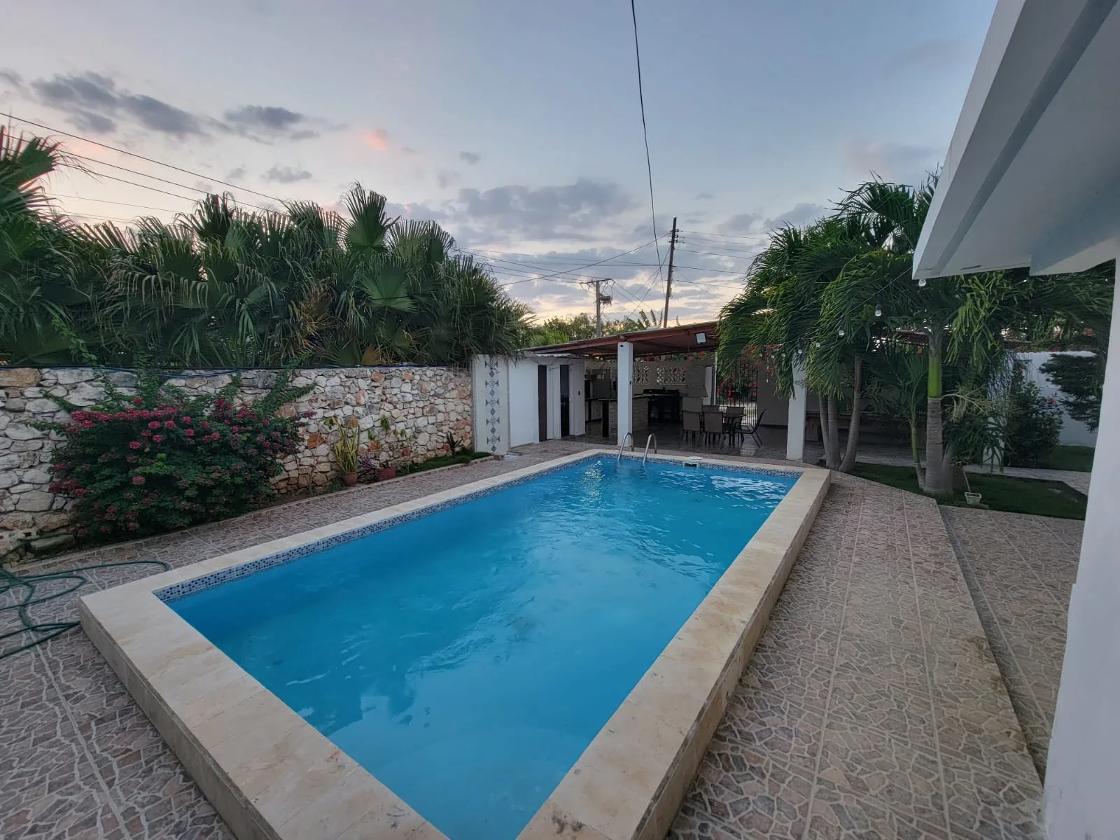Casa en Brisas del mar, climatizada completa, de 4 habitaciones